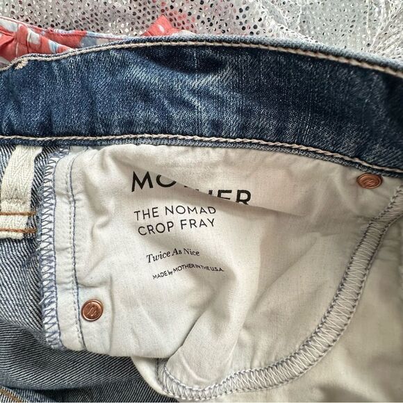 Mother The Nomad Crop Fray Jeans| Size 28 - Picture 7 of 8